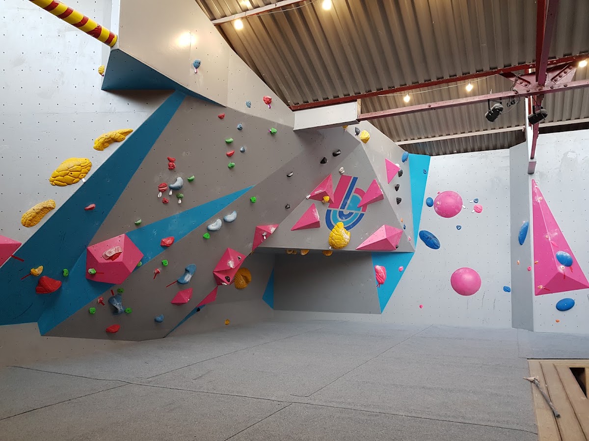 Boulder Shack Climbing Gym - Photo 2
