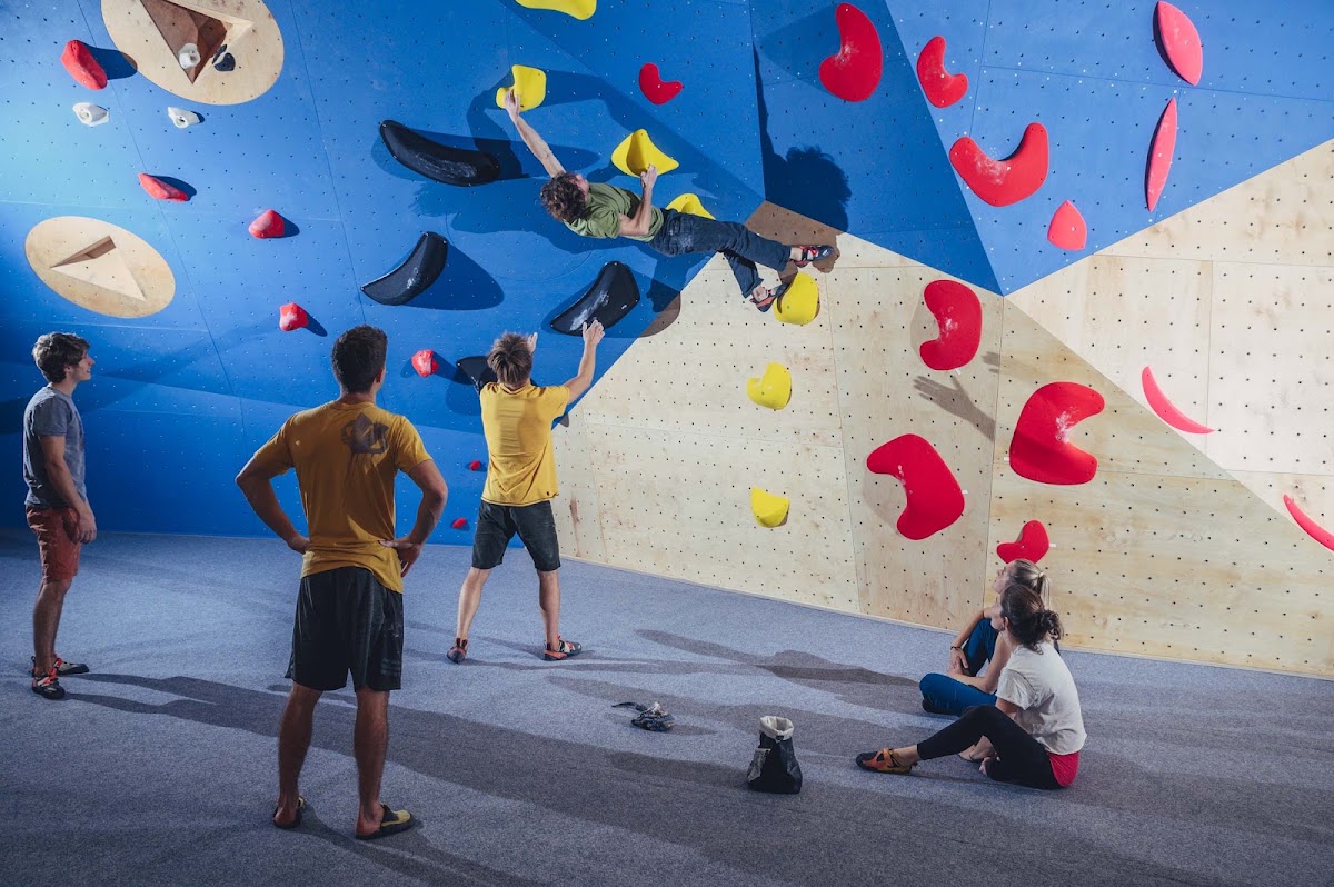 Boulderhalle Active Garden Waiblingen - Photo 2