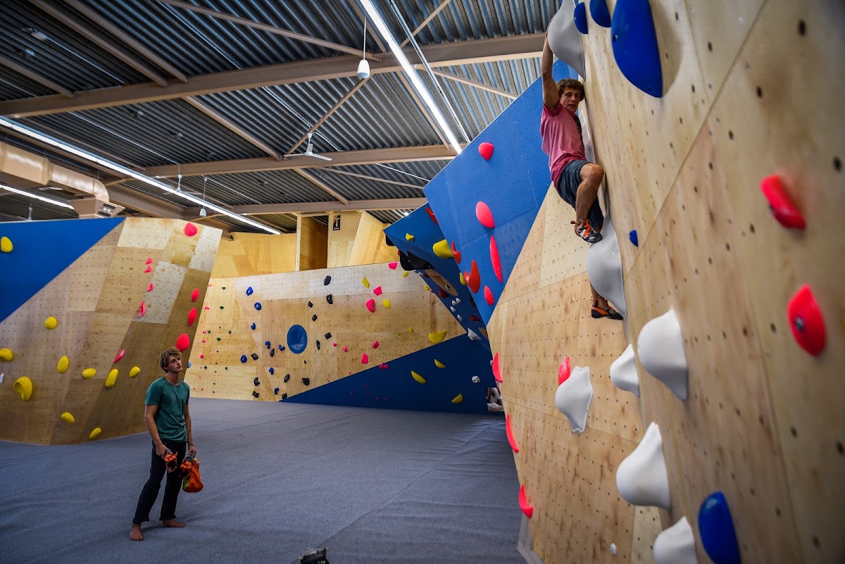 Boulderhalle Active Garden Waiblingen - Photo 3