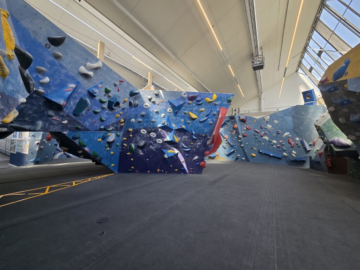 Boulderplanet | Boulder- Trainingsanlage & Bistro-Café - Photo 3