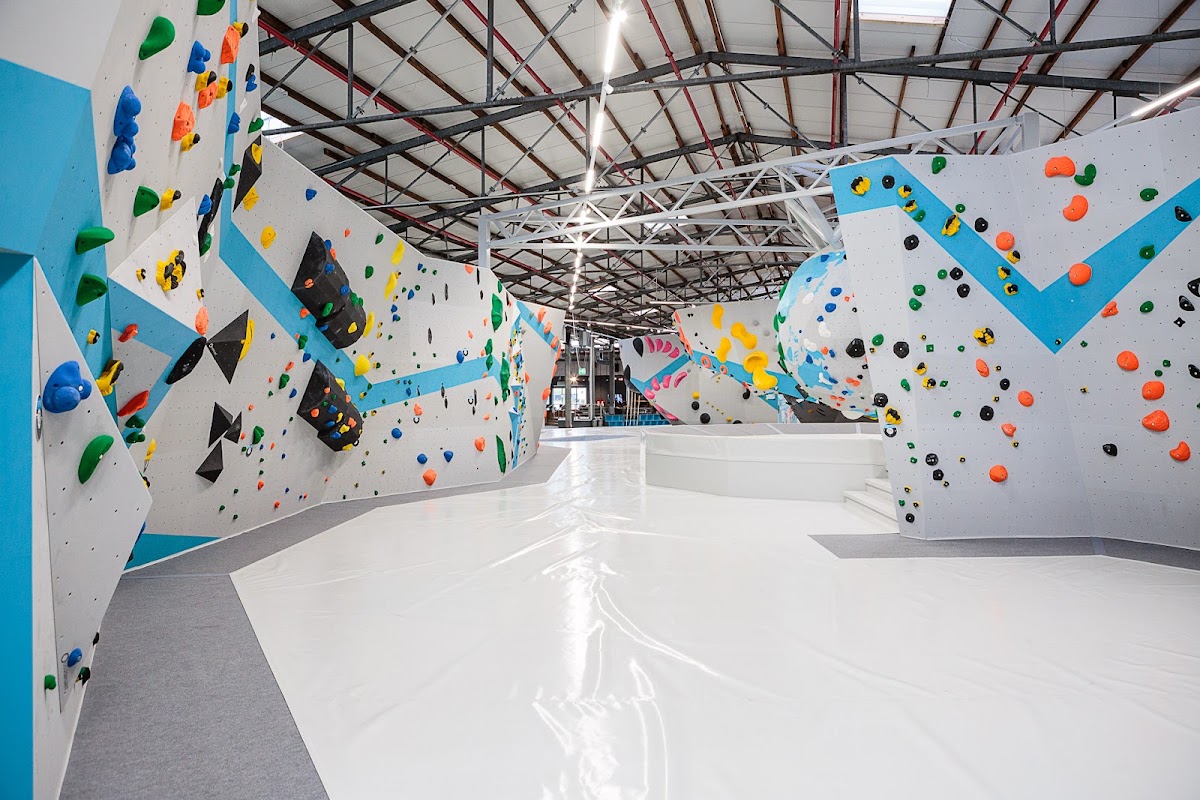 Boulderwelt Dortmund - Photo 2