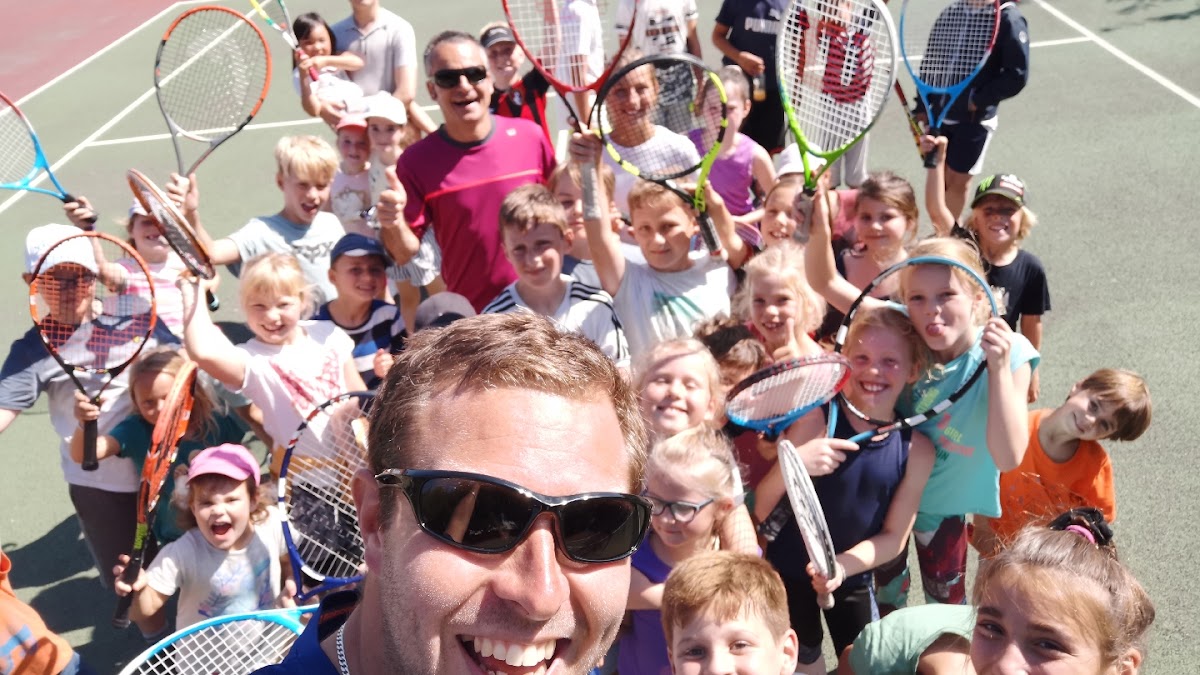 Bourne 4 Tennis - Photo 2