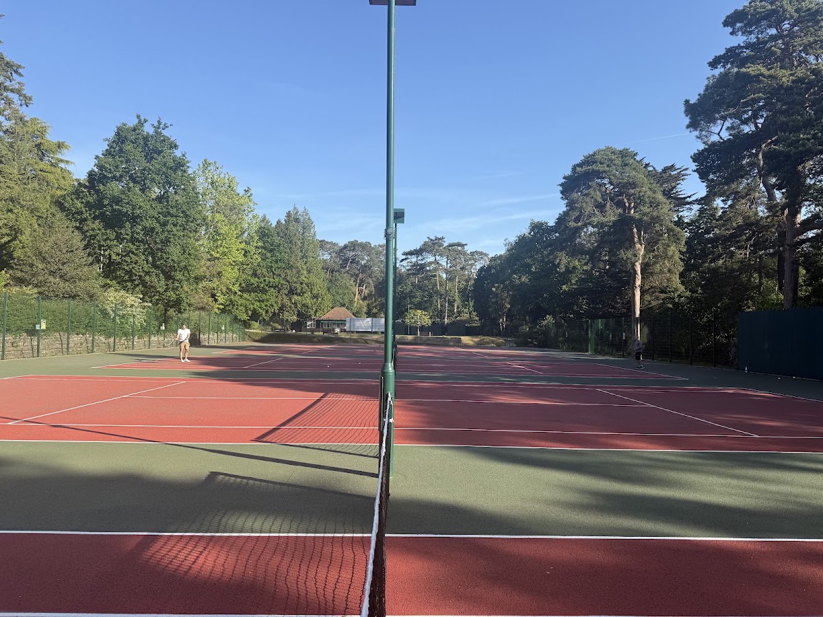 Branksome Park Tennis - Photo 1