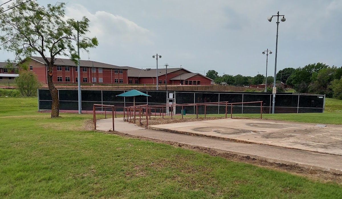 Bridges Tennis Courts