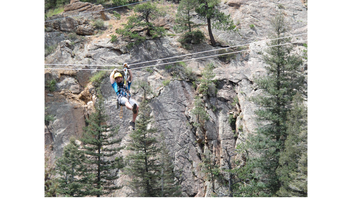 Broadmoor Outfitters - Photo 1