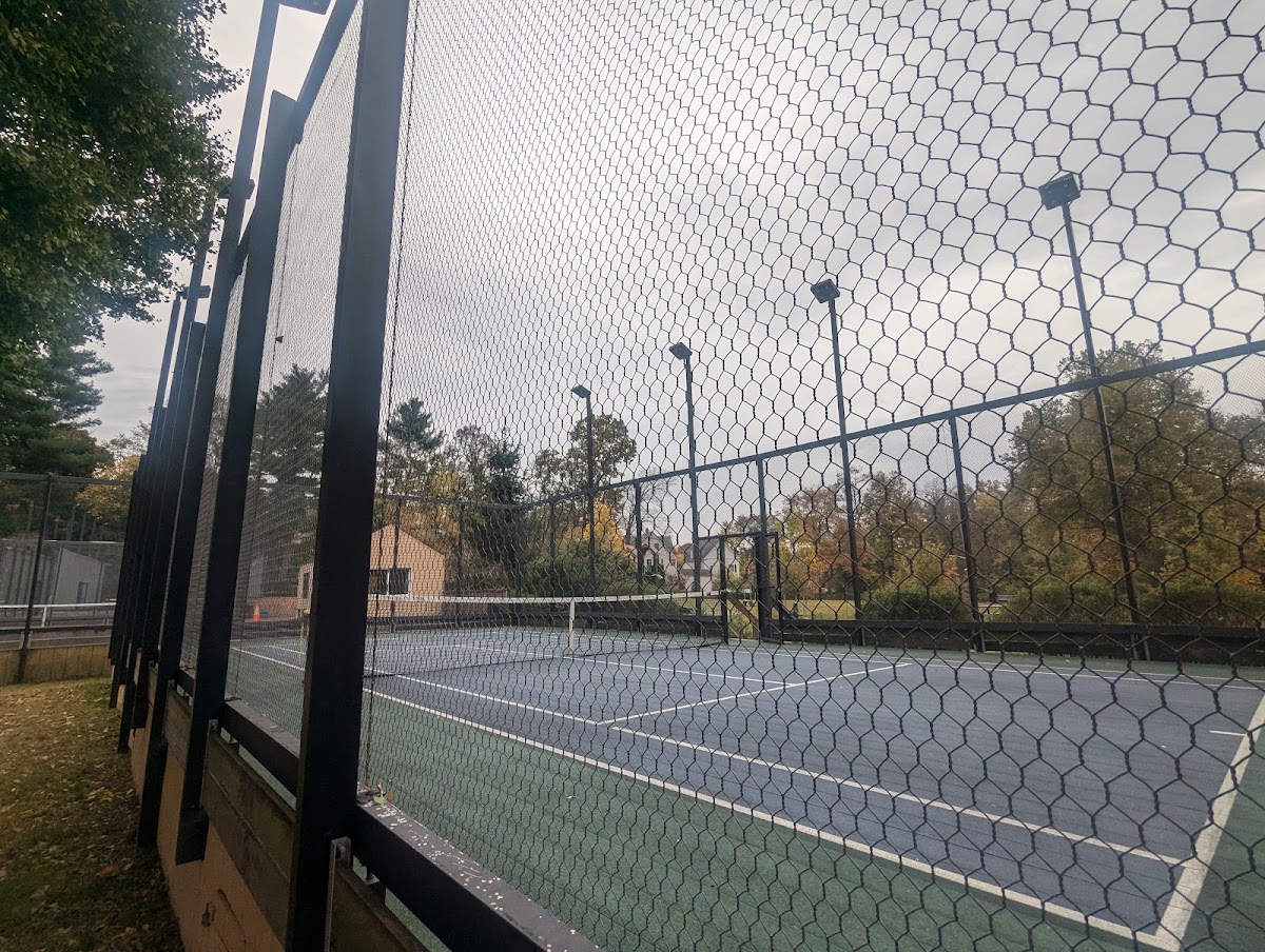 Bronxville Village Paddle Courts - Photo 2