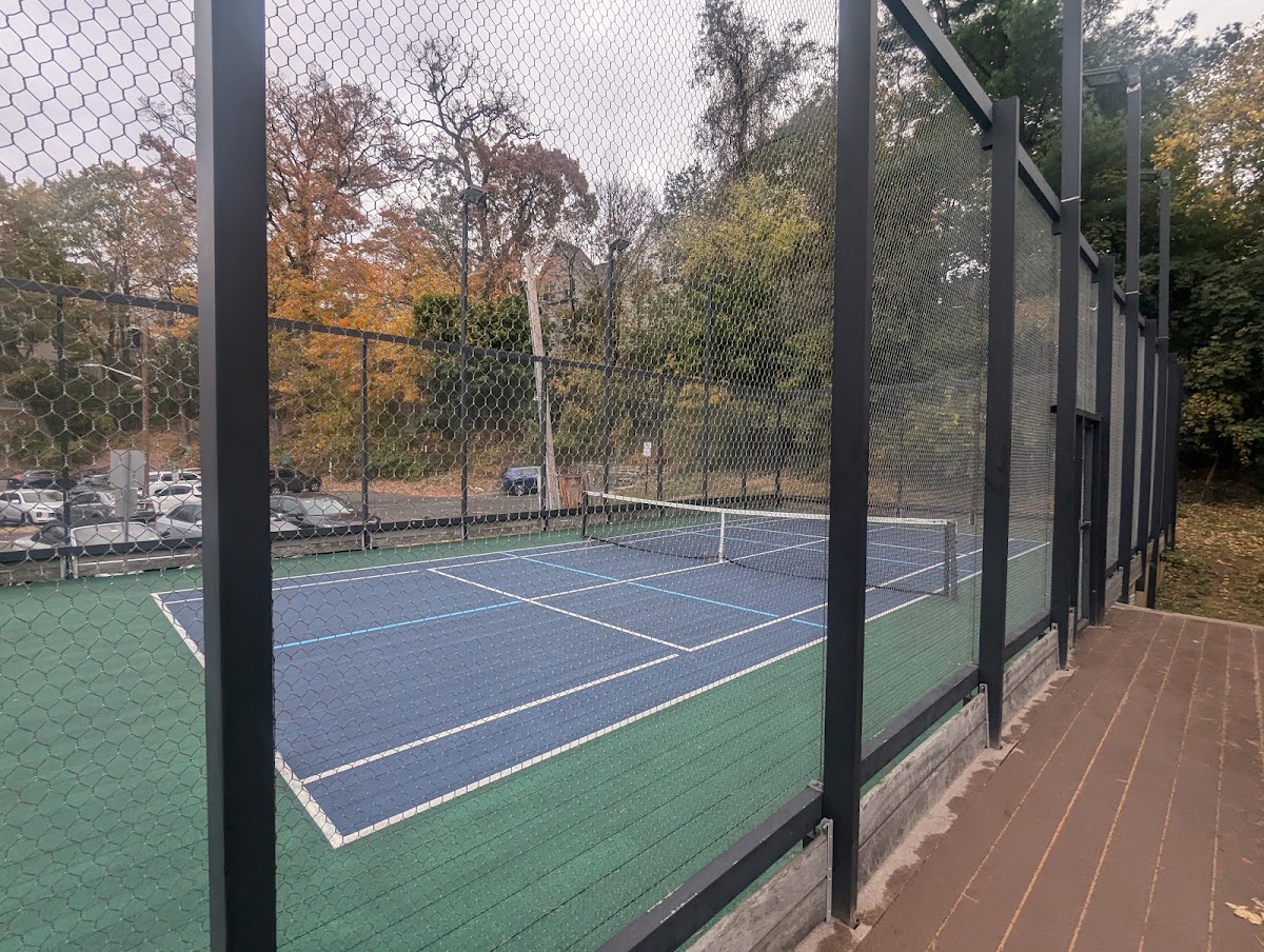 Bronxville Village Paddle Courts - Photo 3