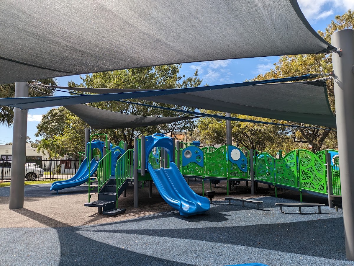 Bryan Park - Photo 2