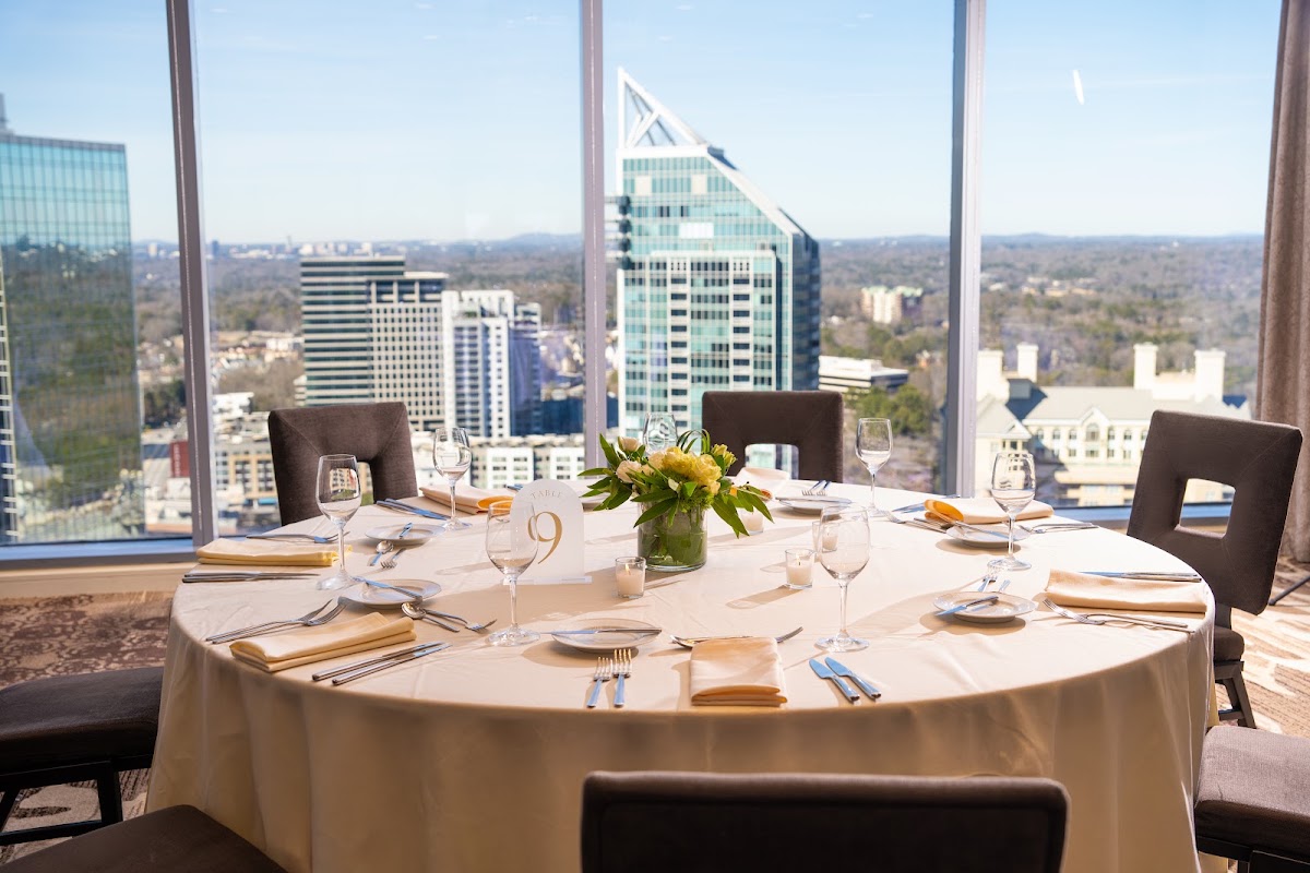Buckhead Club - Photo 3