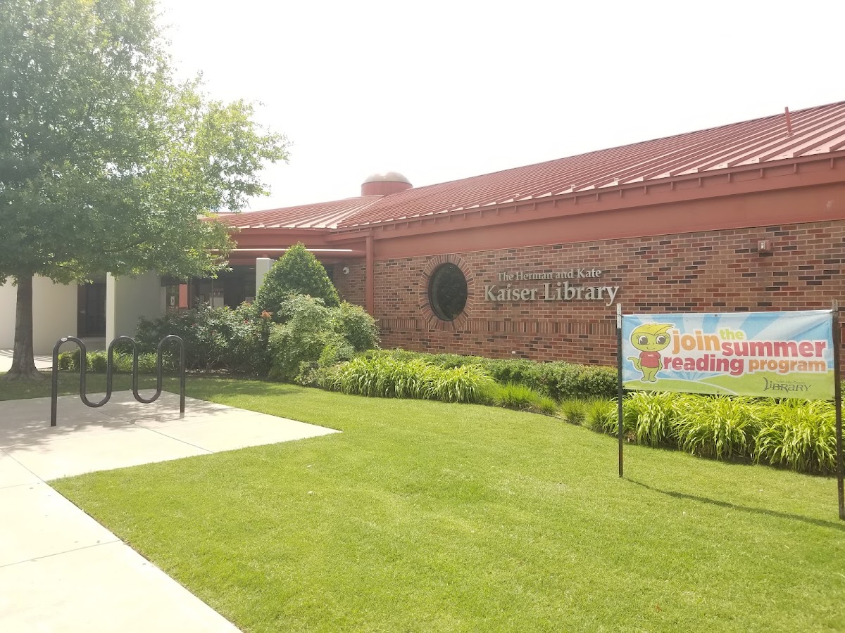 Buddy LaFortune Community Center - Photo 1