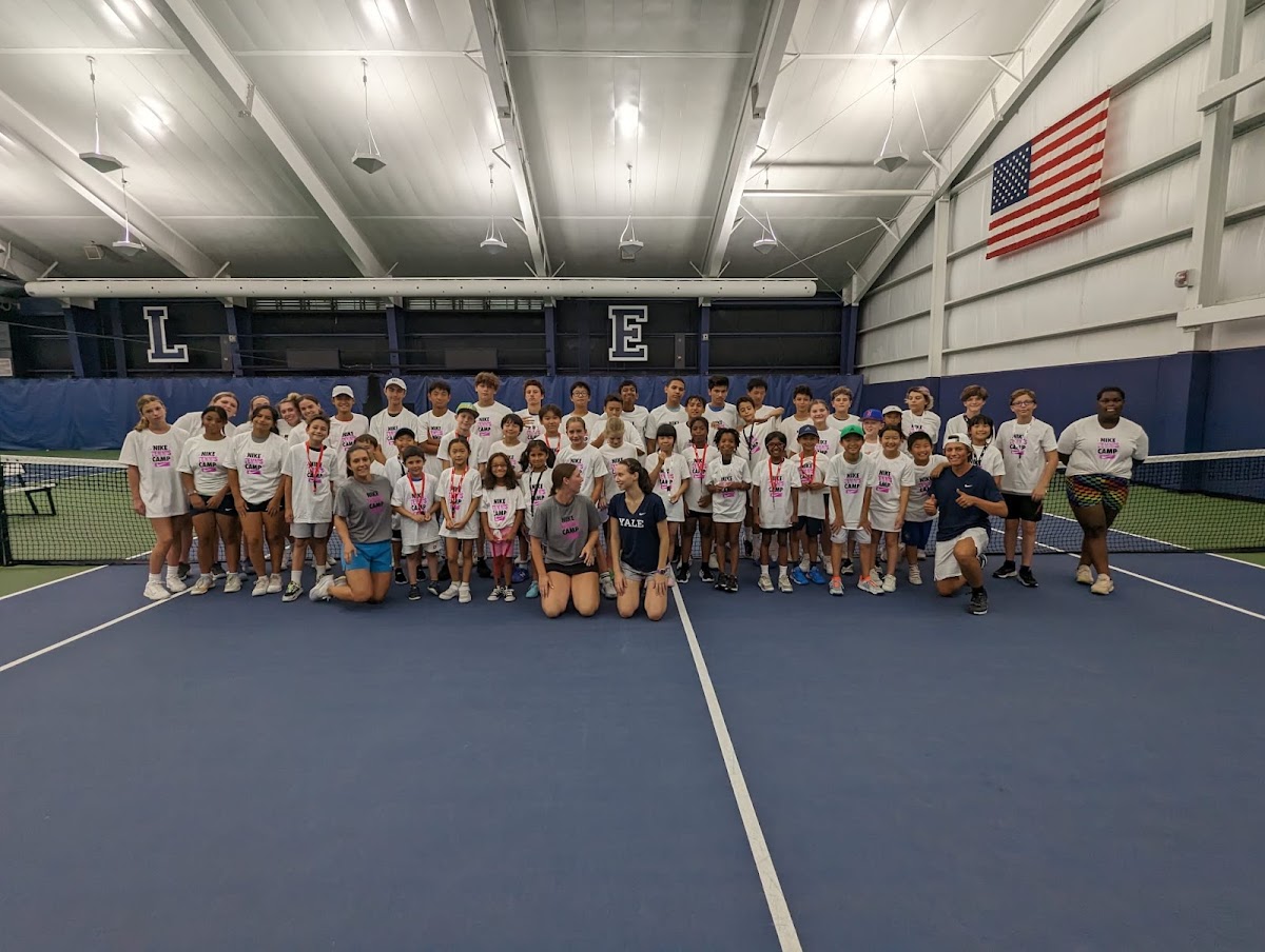 Bulldog Tennis Club - Photo 2