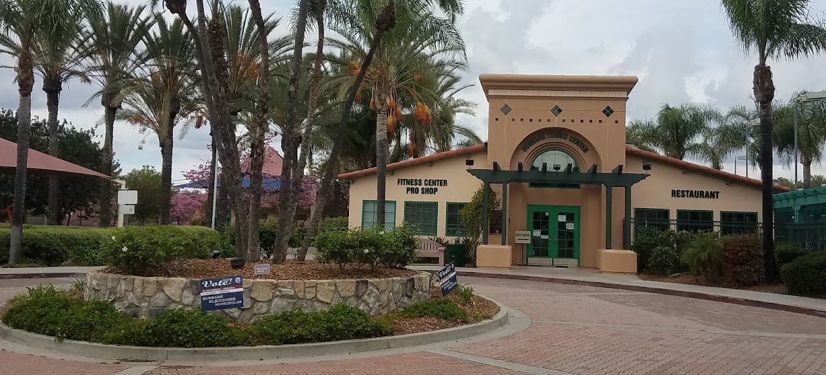 Burbank Tennis Center - Photo 1
