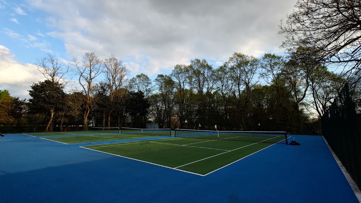 BURLEY • LCC Tennis Courts - Photo 2