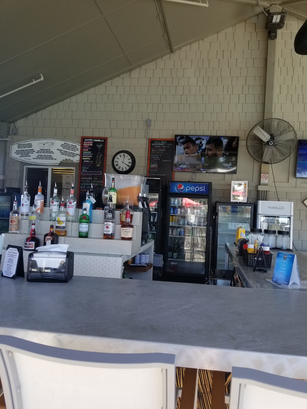 Cabana Beach Club - Photo 2