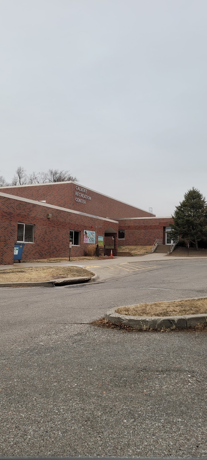 Calvert Recreation Center - Photo 2