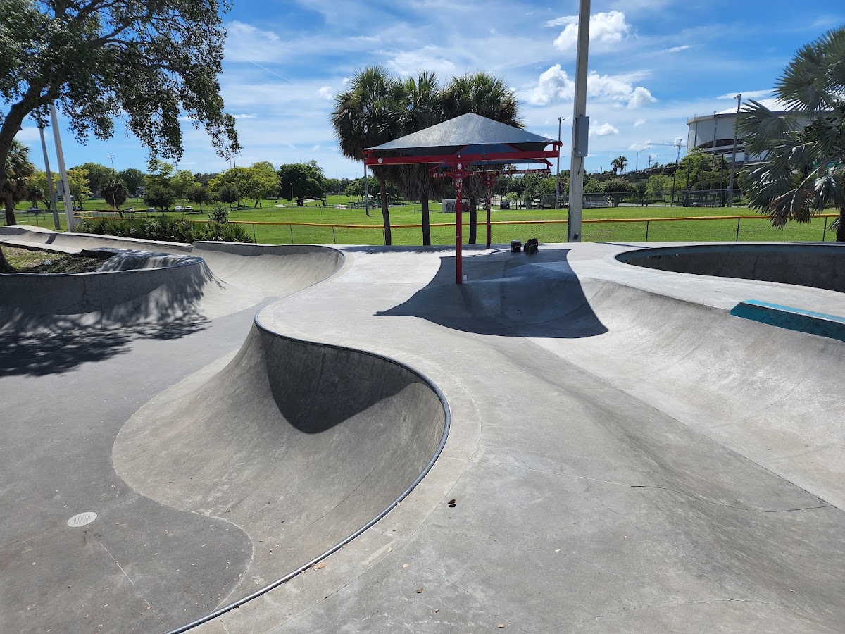 Campbell Park Recreation Center - Photo 1
