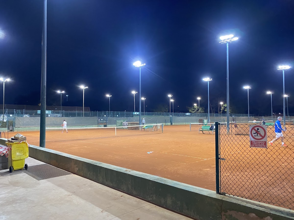 CAMPUS TENNIS - Photo 2