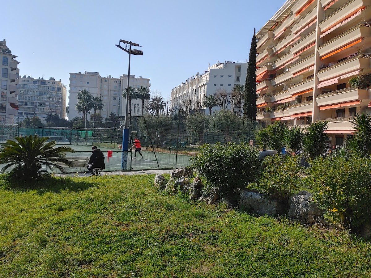 Cannes Tennis Lacour