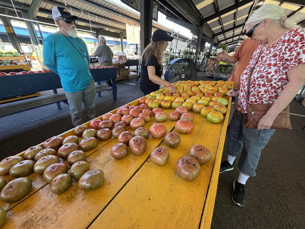 Capitol Market - Photo 2