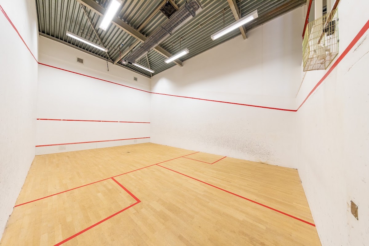 Cardiff Met Squash Courts - Photo 3