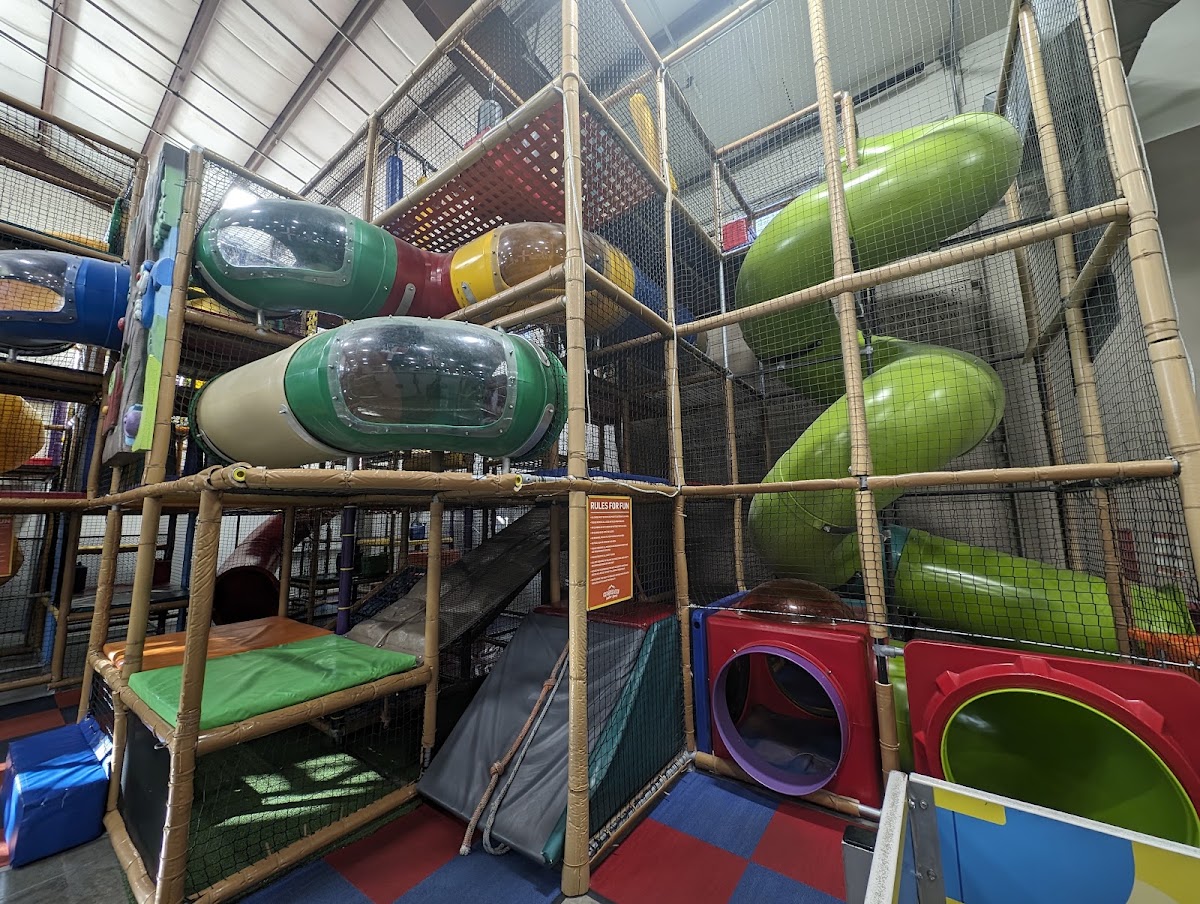 Cascade Indoor Sports - Photo 3