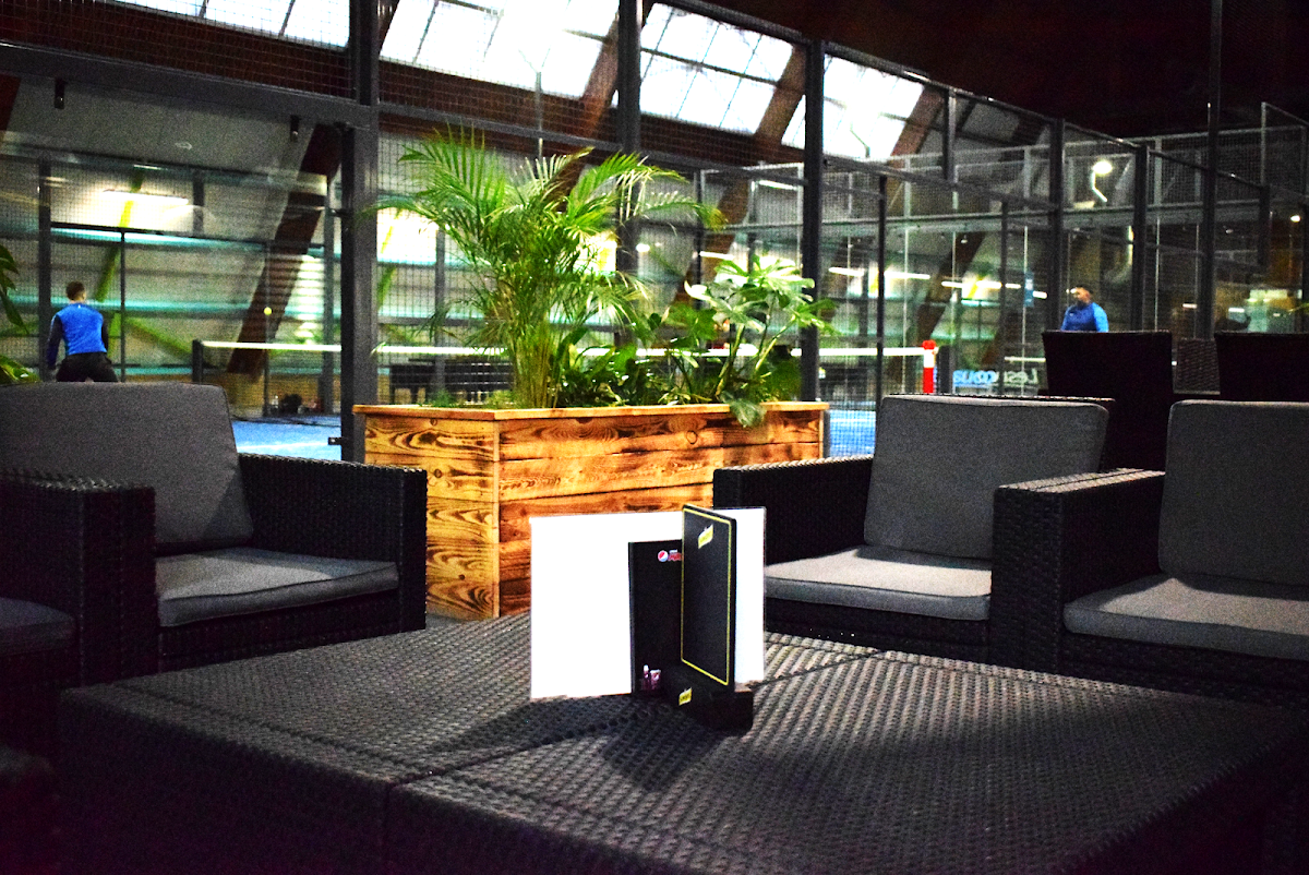 Castel Padel Courcelles - Photo 3