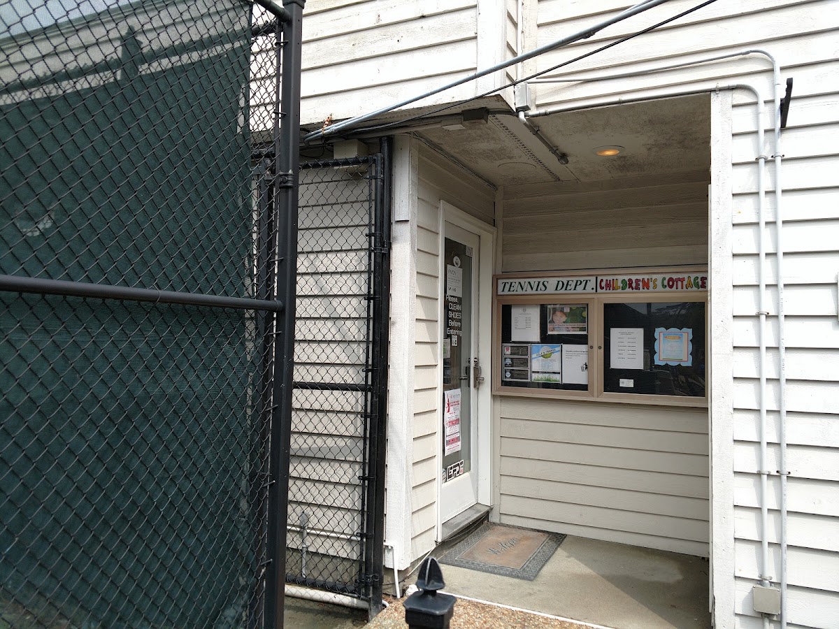 Cavalier Tennis Pro Shop - Photo 1