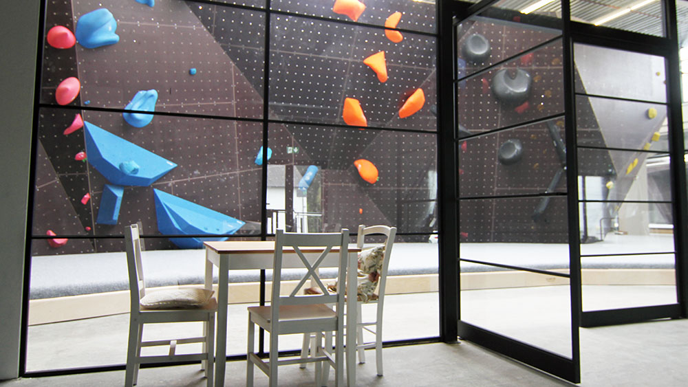 Center of Gravity Boulderhalle - Photo 3
