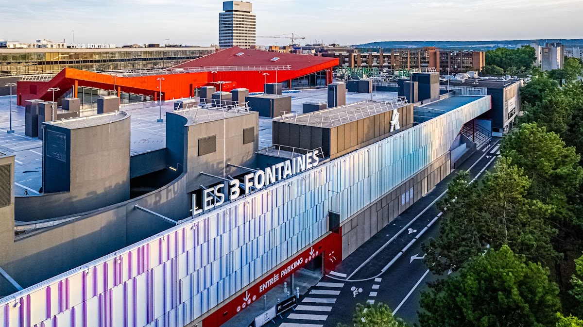 Centre Commercial Les 3 Fontaines - Photo 1