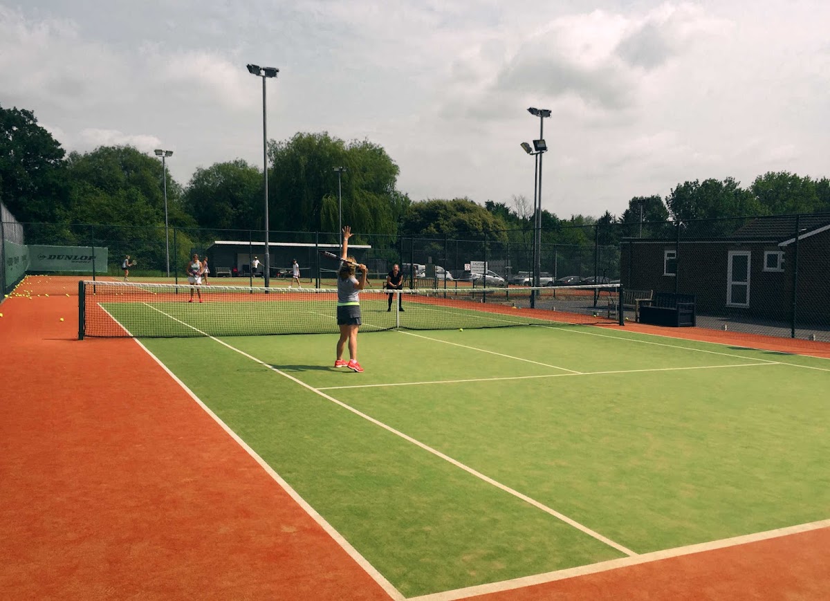 Chelmsfordians Tennis Club - Photo 1