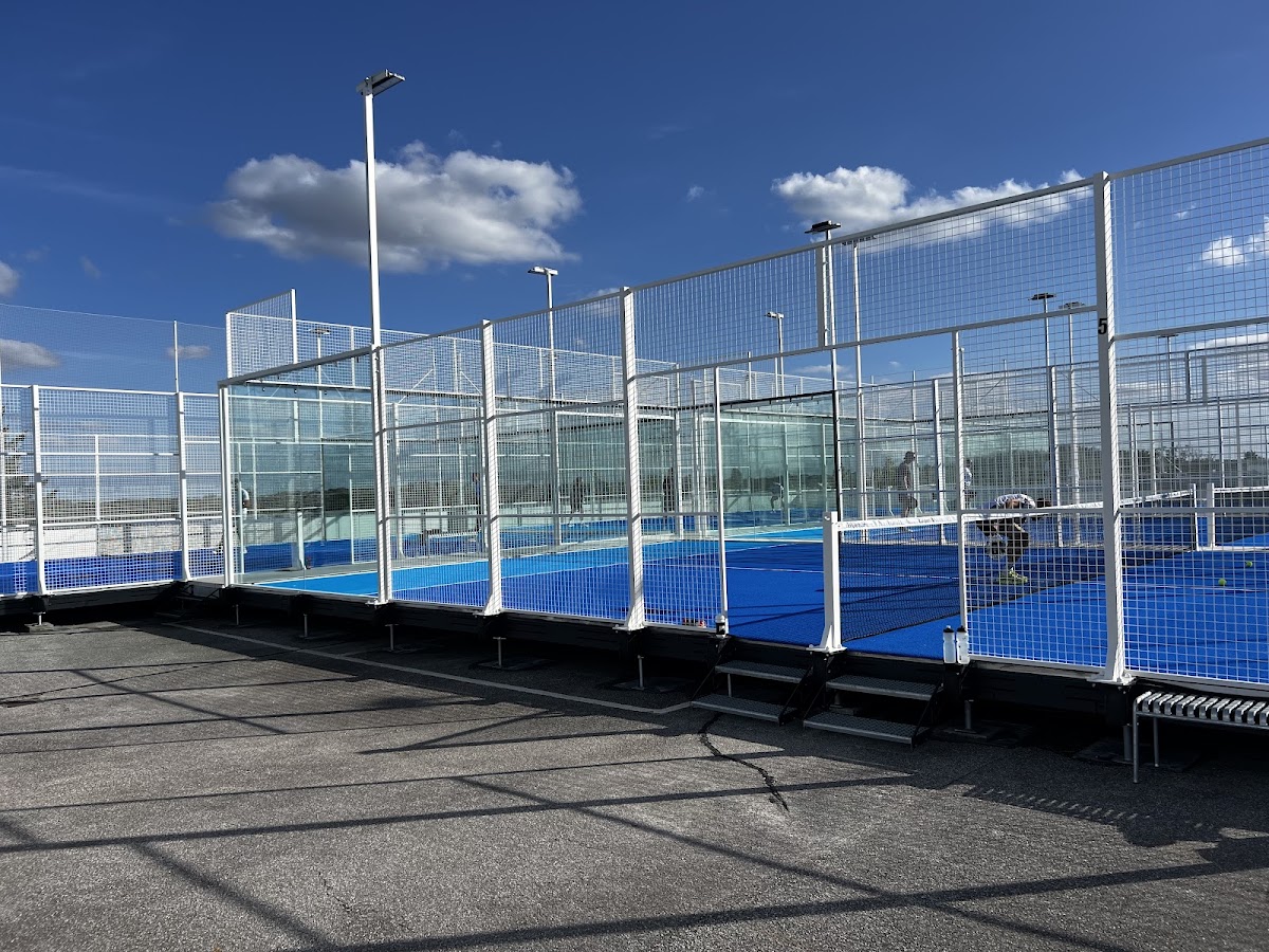 Cielo Sports Club - Rooftop Padel Hamburg - Photo 3