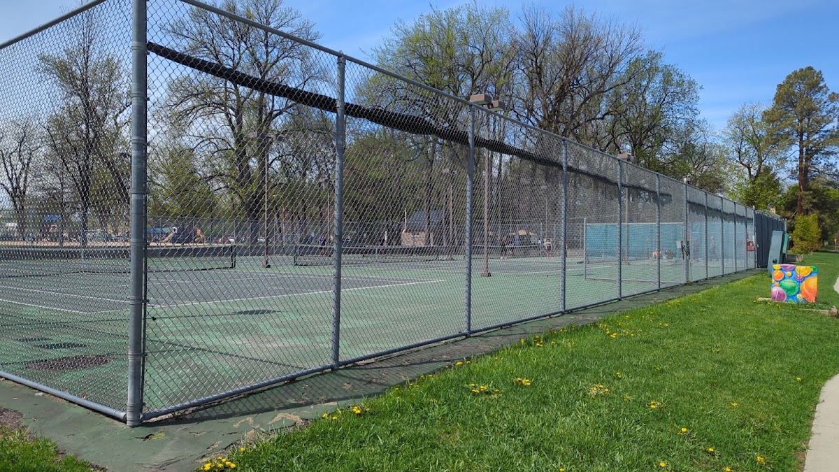 City Park Tennis Courts - Photo 3