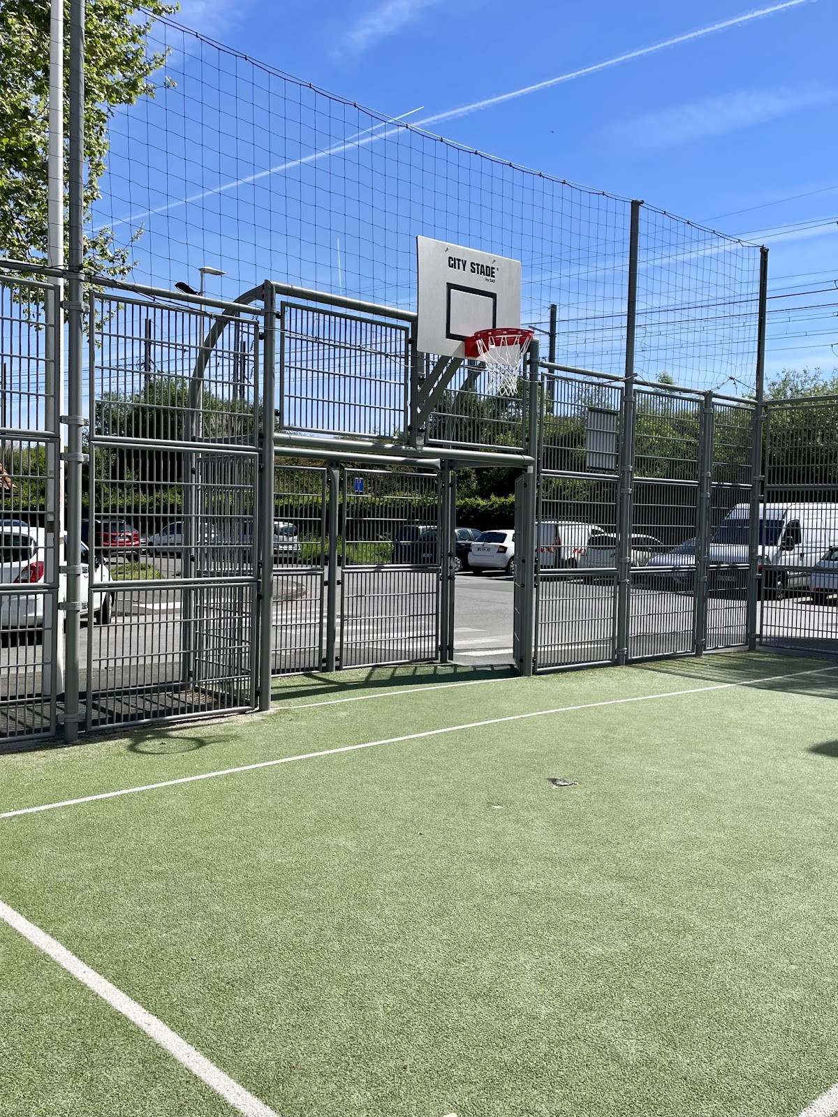 City stade de Saint-Esprit - Photo 1