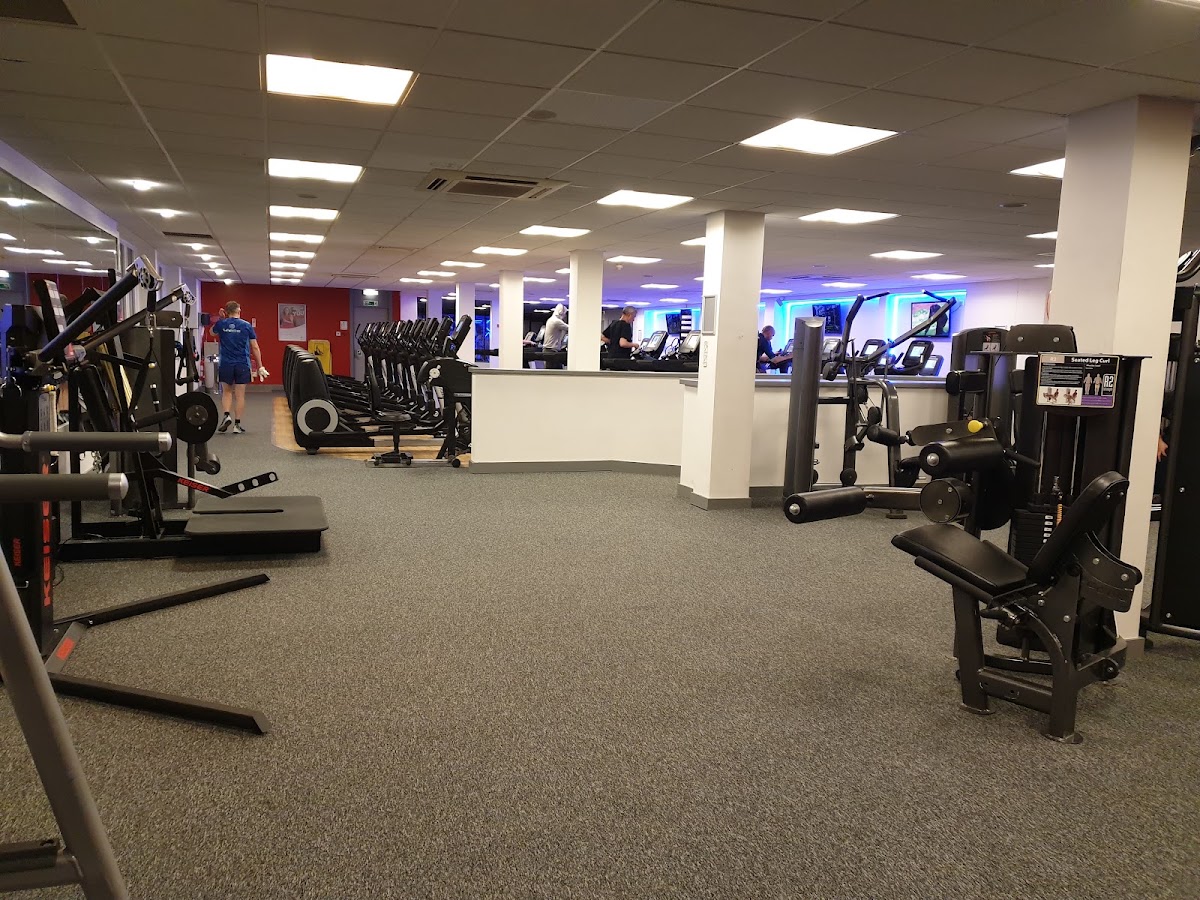 Clements Hall Leisure Centre - Photo 3