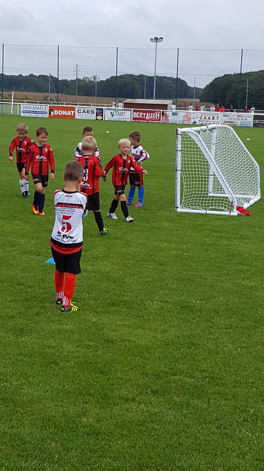 Club de Football E.itancourt Neuville - Photo 2