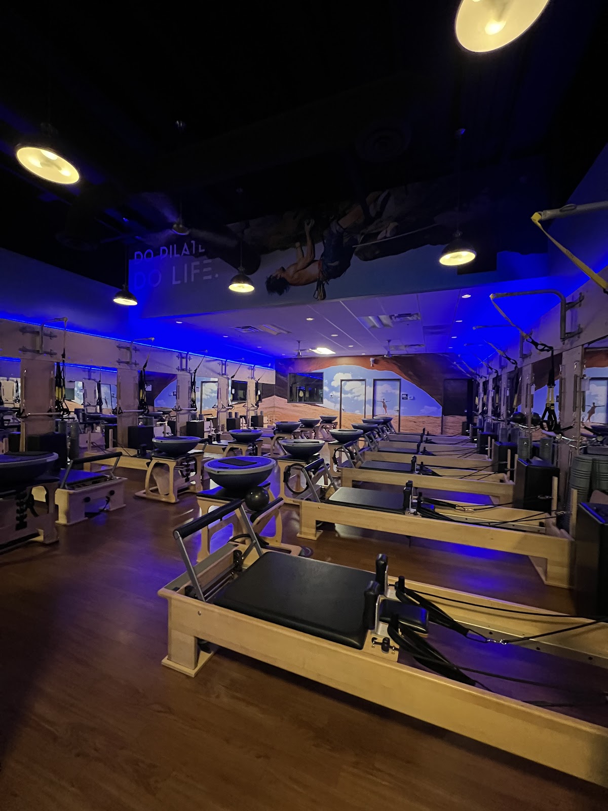 Club Pilates - Scottsdale Promenade - Photo 2