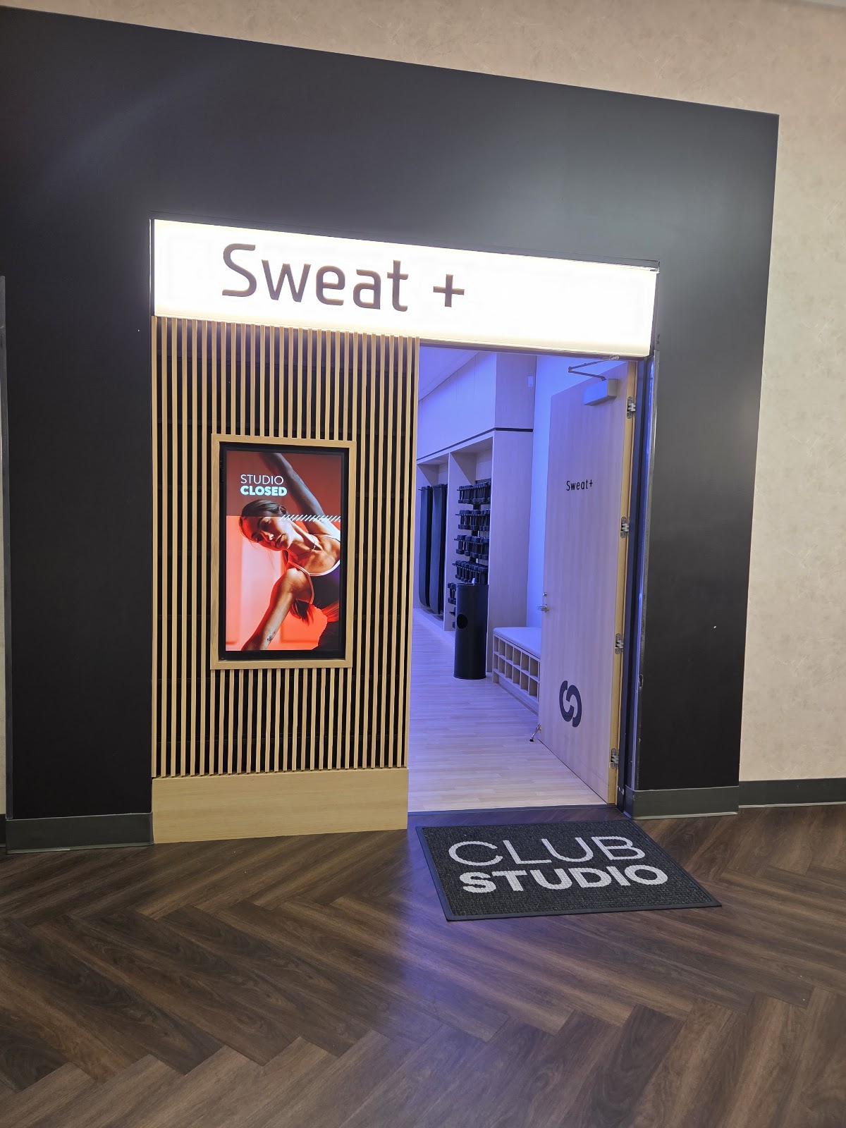 Club Studio - Photo 2