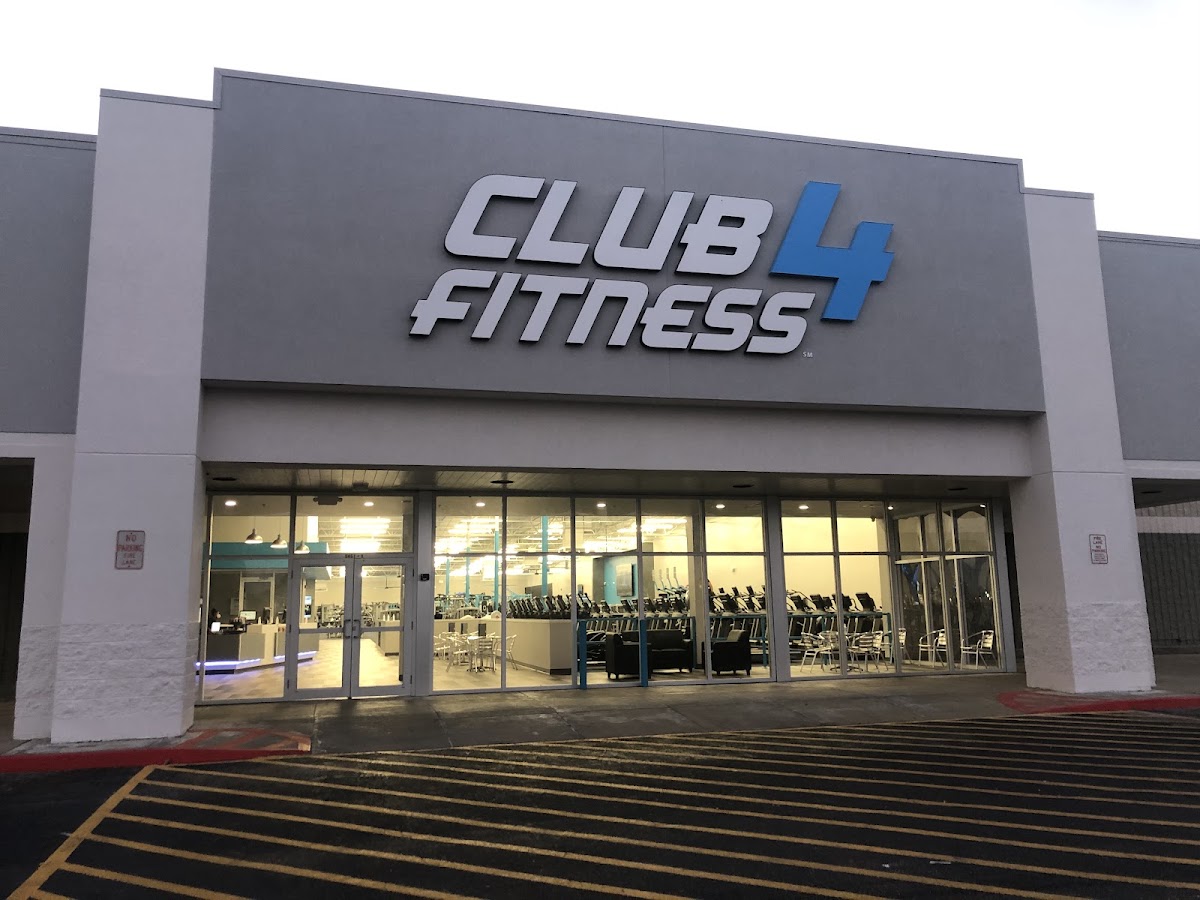 CLUB4 Fitness Tillman's - Photo 1