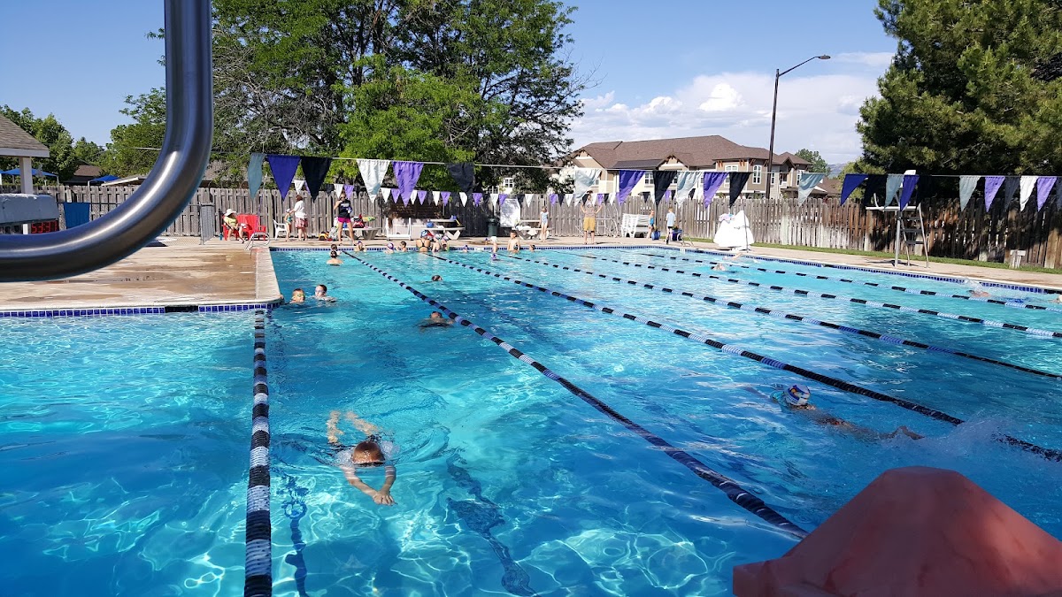 Collindale Pool - Photo 3