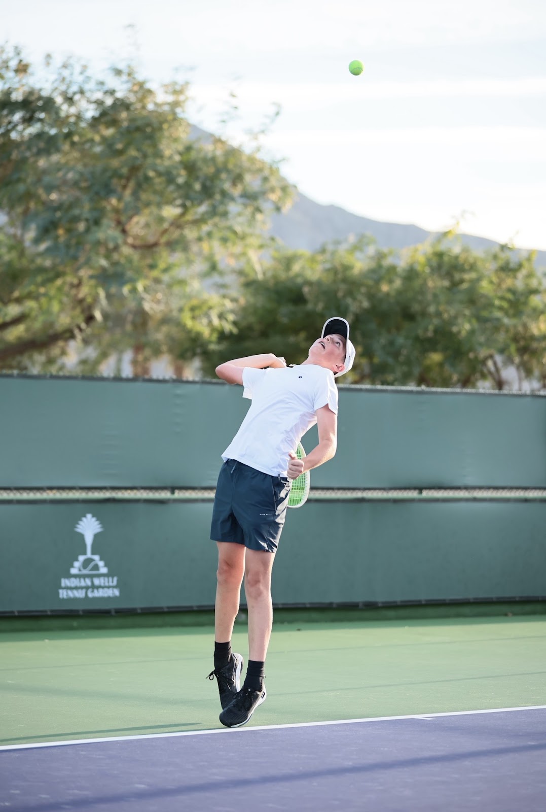 Colossal Tennis - Photo 2