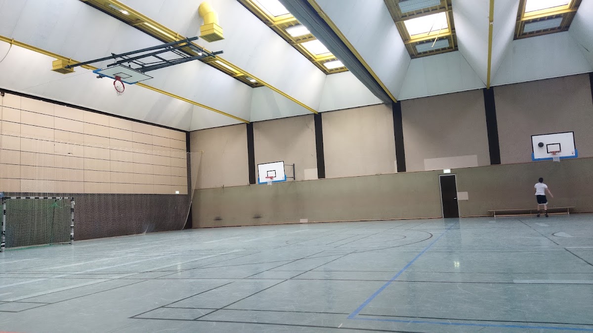 Columbus Halle - Photo 1