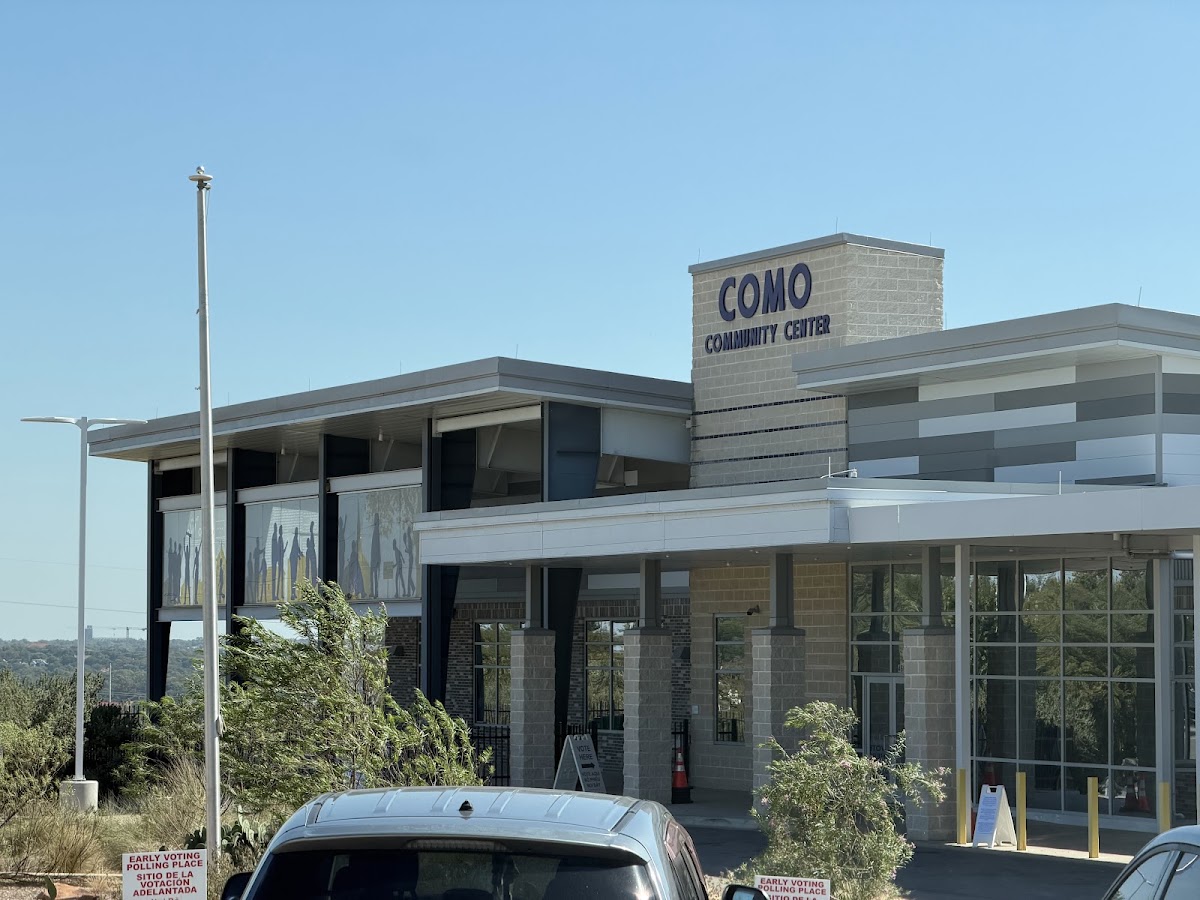 Como Community Center - Photo 1