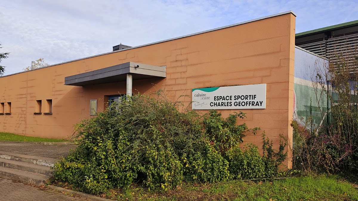 Complexe Sportif de la Terre des Lièvres - Photo 2