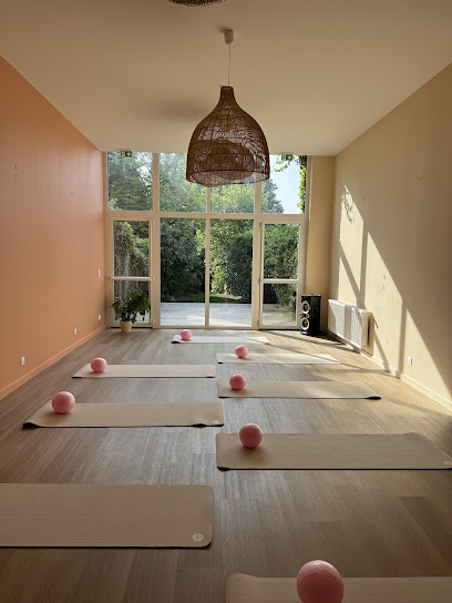 Constance MORTREUX - kiné pédiatrie, rééducation abdominale, pré et post partum, cours de pilates Roncq - Photo principale