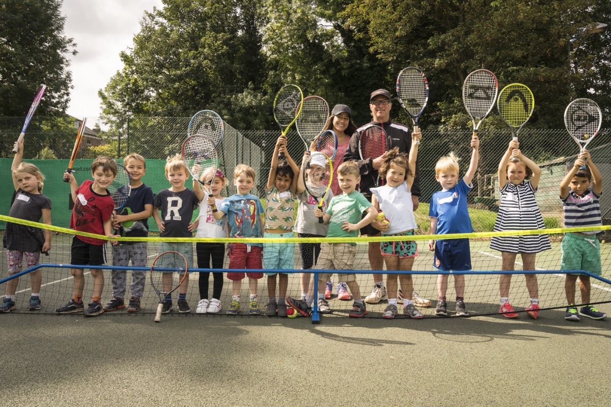 Coolhurst Tennis & Squash Club - Photo 3