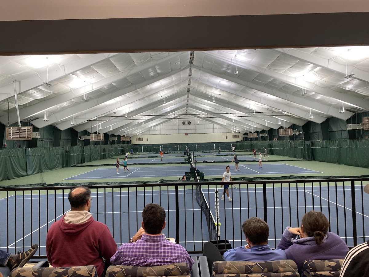 Coppermine Racquet & Fitness Club - Bare Hills - Photo 2