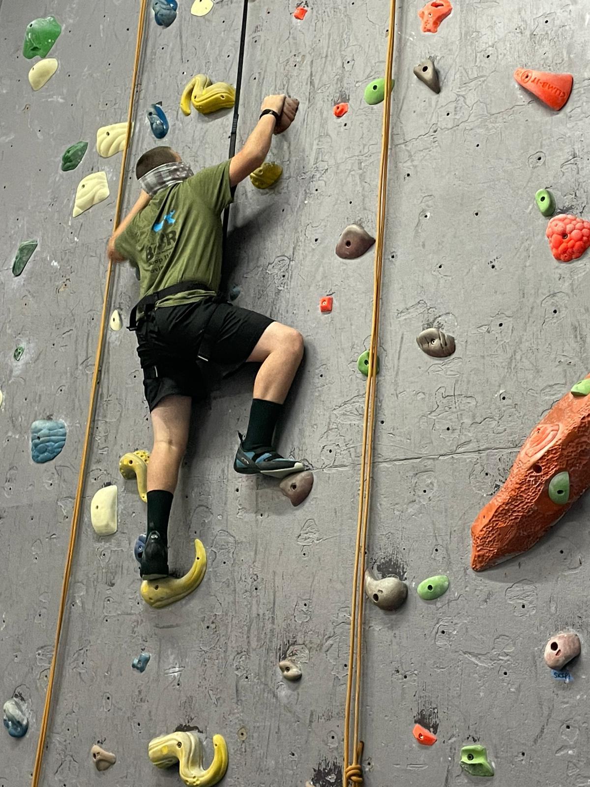Coral Cliffs Rock Climbing Center - Photo 2