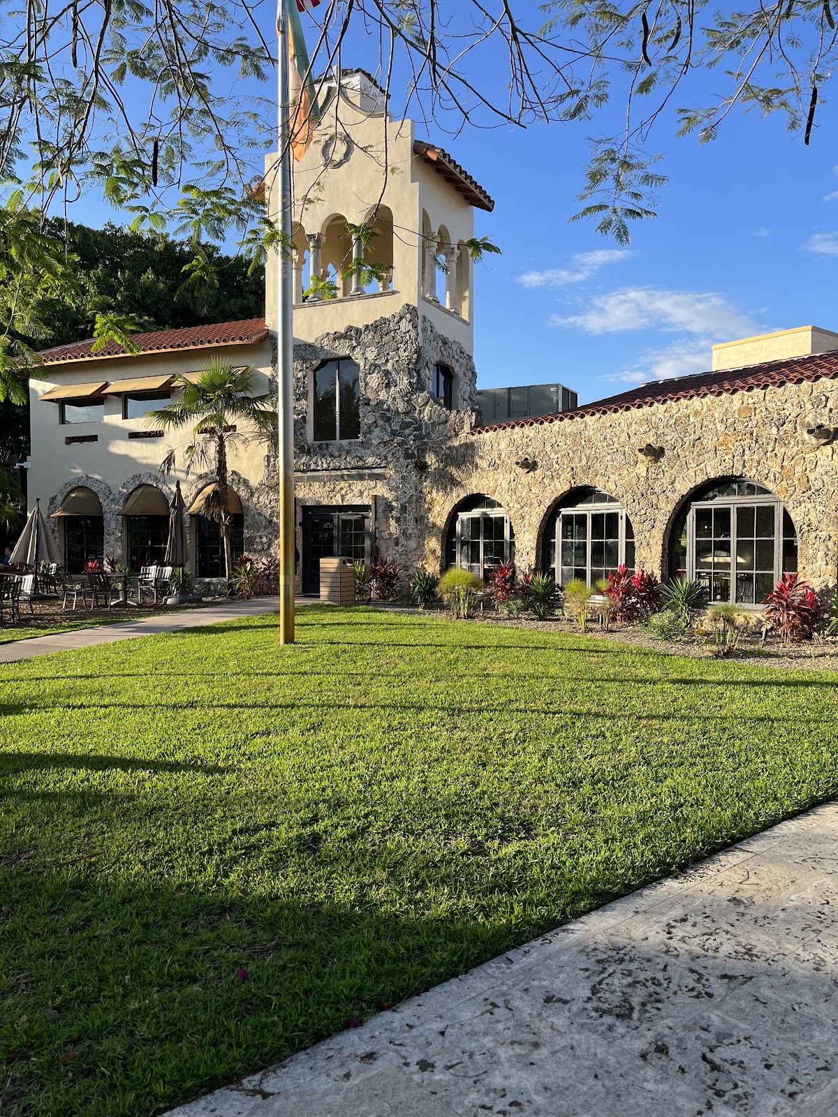 Coral Gables Golf & Country Club - Photo 2