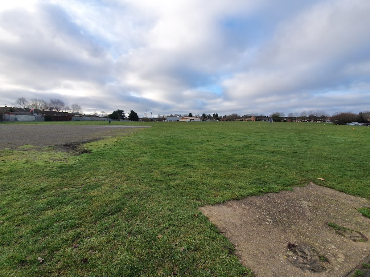 Cotswold Sports Centre - Photo 3