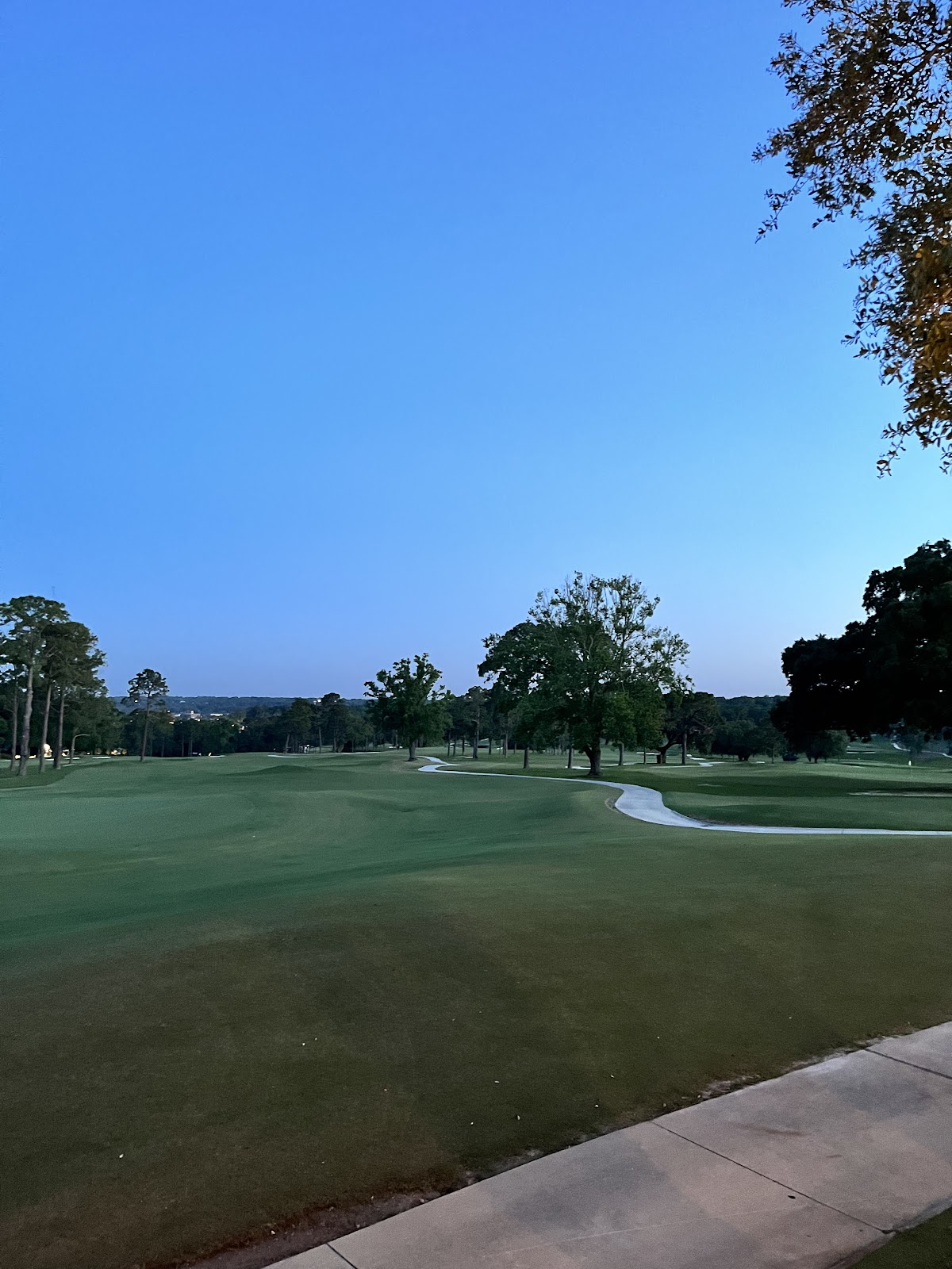 Country Club of Mobile - Photo 1